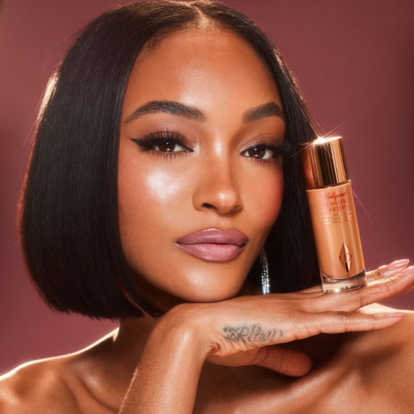 Charlotte tilbury Hollywood Flawless Filter - Highlighter liquide