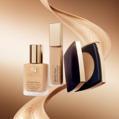 Double Wear Fond De Teint Poudre Mat Longue Tenue SPF 10